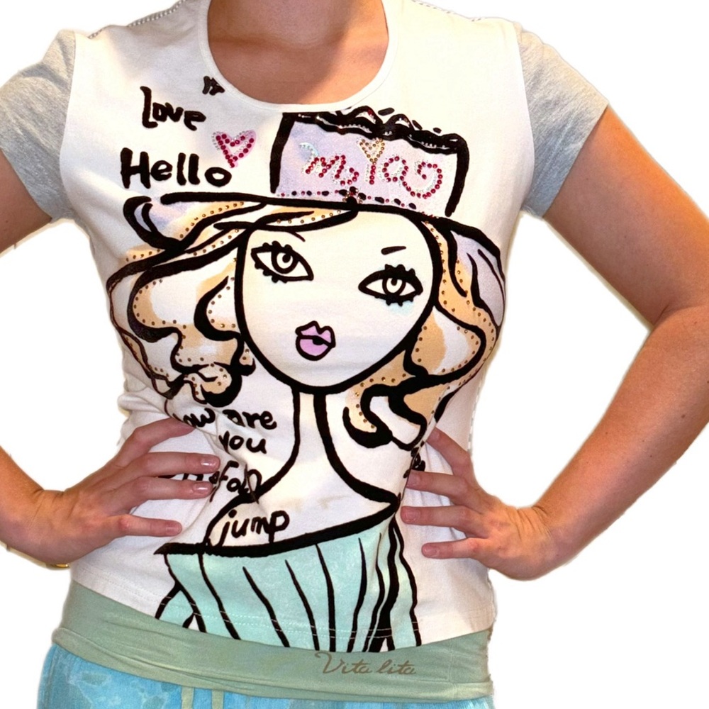 vintage hello tshirt with jeffrey fulvimari graphic by custo barcelona